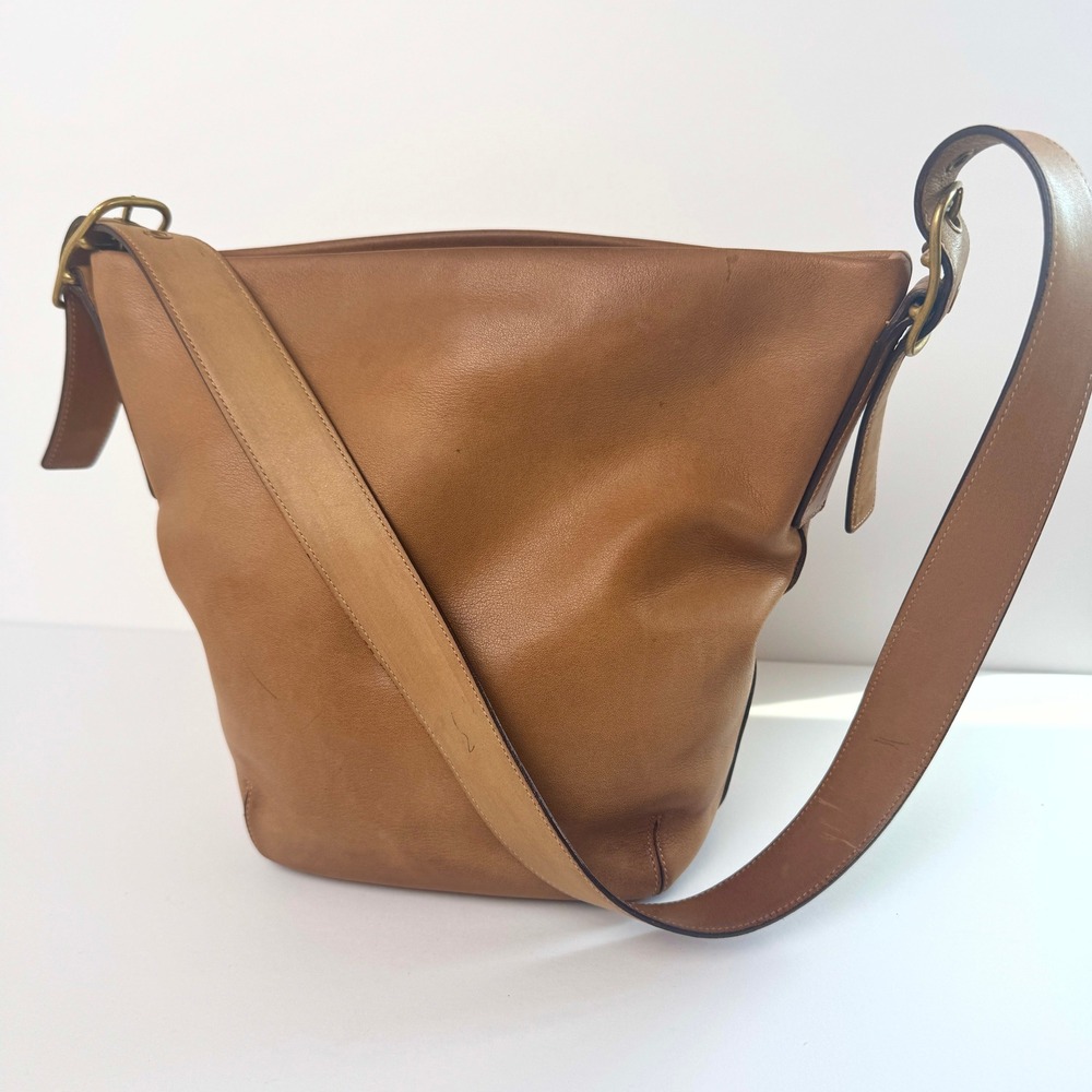 Vintage Coach British Tan Leather Hobo Bucket Bag Wide Strap Purse